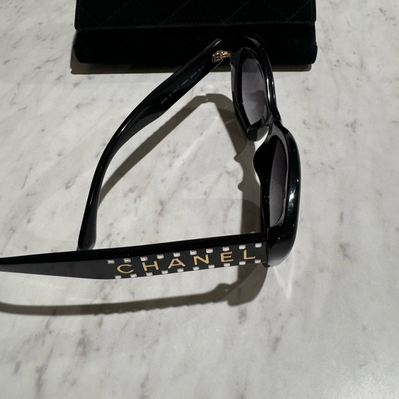 Chanel CAT EYE SUNGLASSES 
Ref.9161B C622/S6, A71668 X02569 S221 - Picture 6 of 10